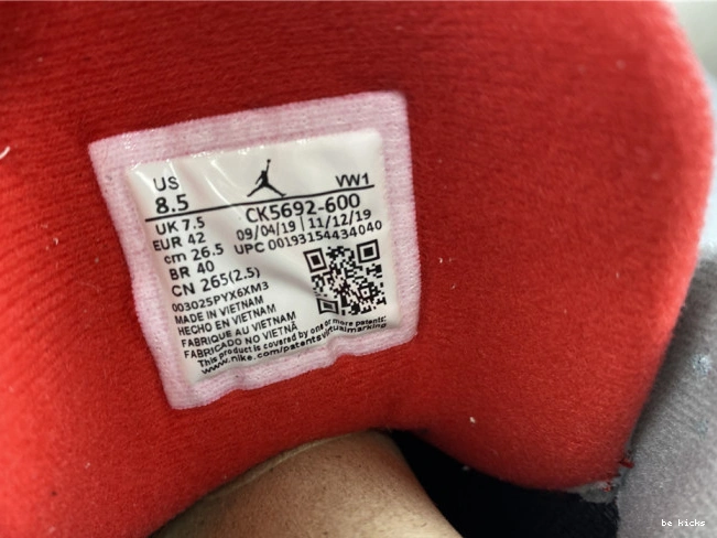 Rep -600 jordan fire red retro ck5692 se 3 air unite 0430